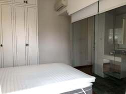 RV Suites (D10), Apartment #565725601